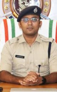 കാസർകോട് ജില്ലാ പോലീസ് മേധാവി വിജയ് ഭാരത് റെഡ്ഡി ഐപിഎസ്